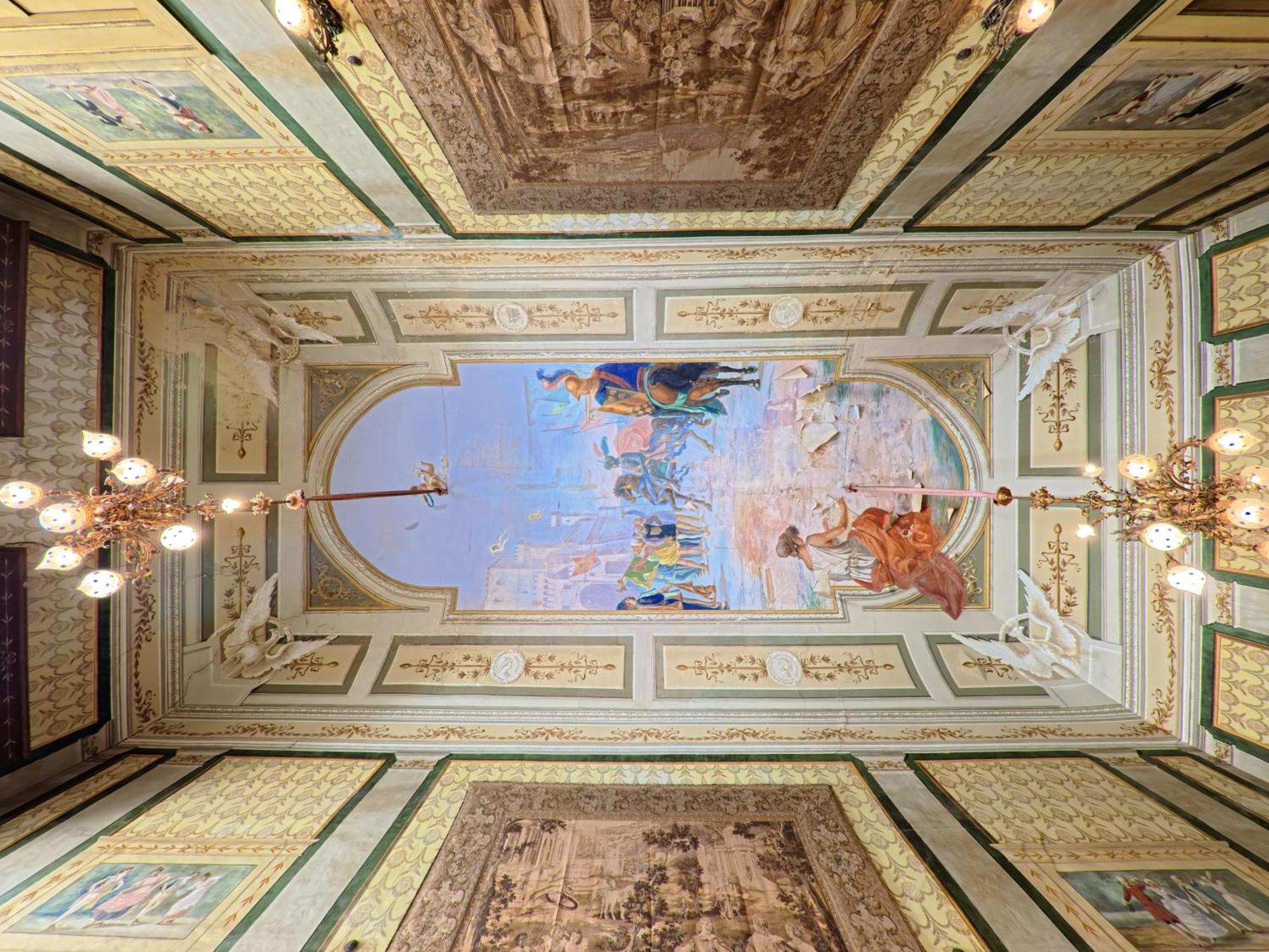 Palazzo Framarino Dei Malatesta - Noble Floor - XIV Century Giovinazzo Extérieur photo