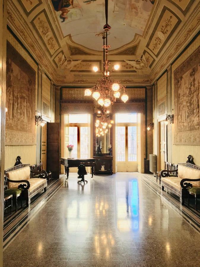 Palazzo Framarino Dei Malatesta - Noble Floor - XIV Century Giovinazzo Extérieur photo